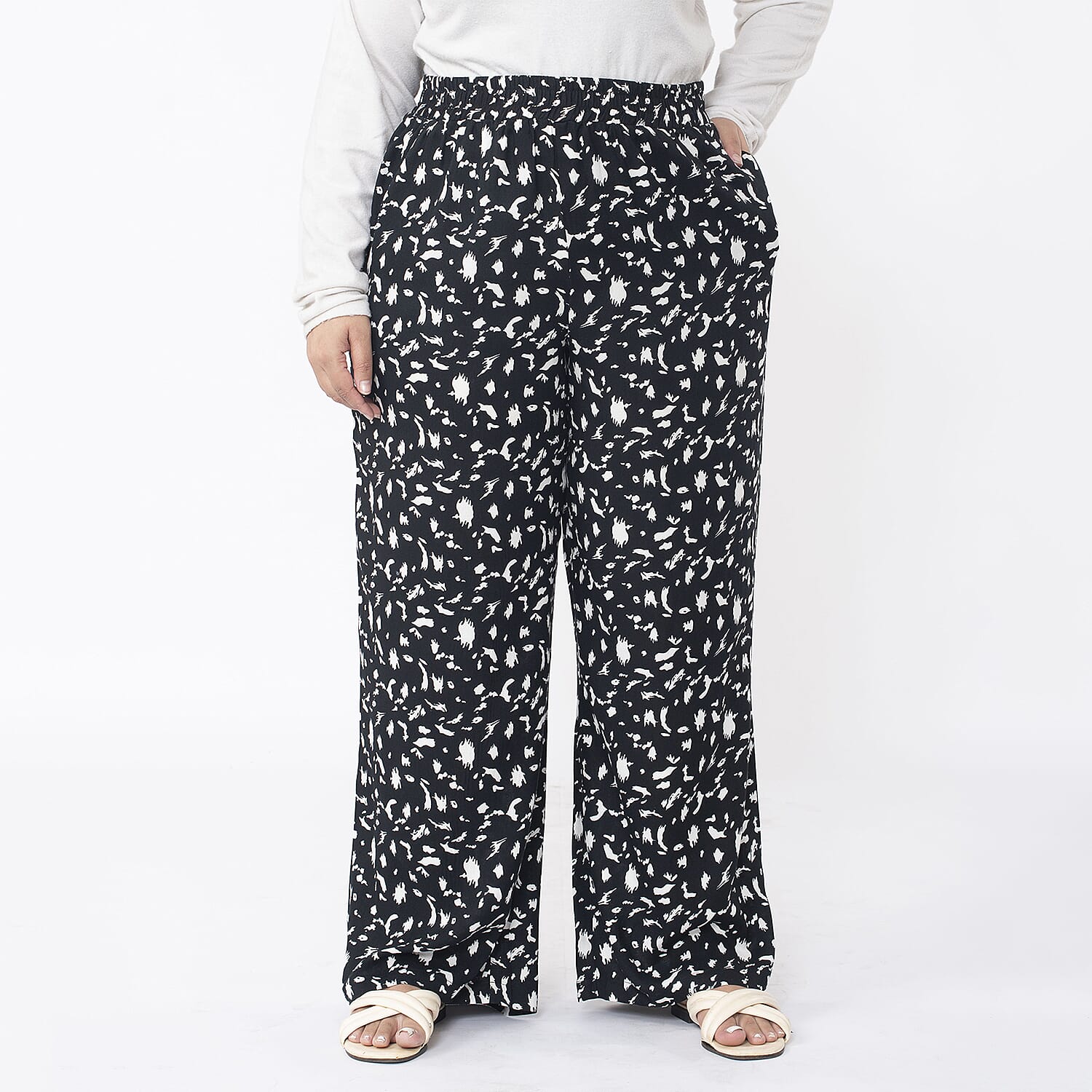 TAMSY Animal Print Trousers (Size L 16 - 18) - Grey 7645044 4