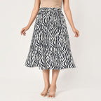 TAMSY 100% Viscose Zebra Pattern Skirt with Elastic Waist (Size XXL) - Off White - Navy