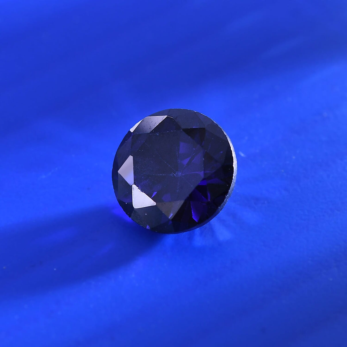 3.2 Ct. Tanzanite Cubic Zirconia Loose Gemstones in Round Shape (8 mm) 8071262 1