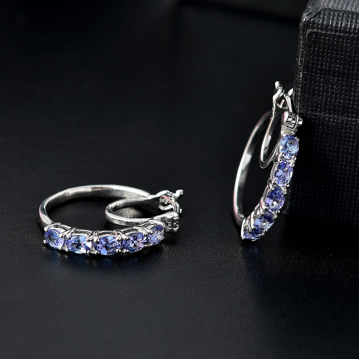 Tanzanite Full Hoop Earring With Clasp in Rhodium Overlay Sterling Silver 7994108 2