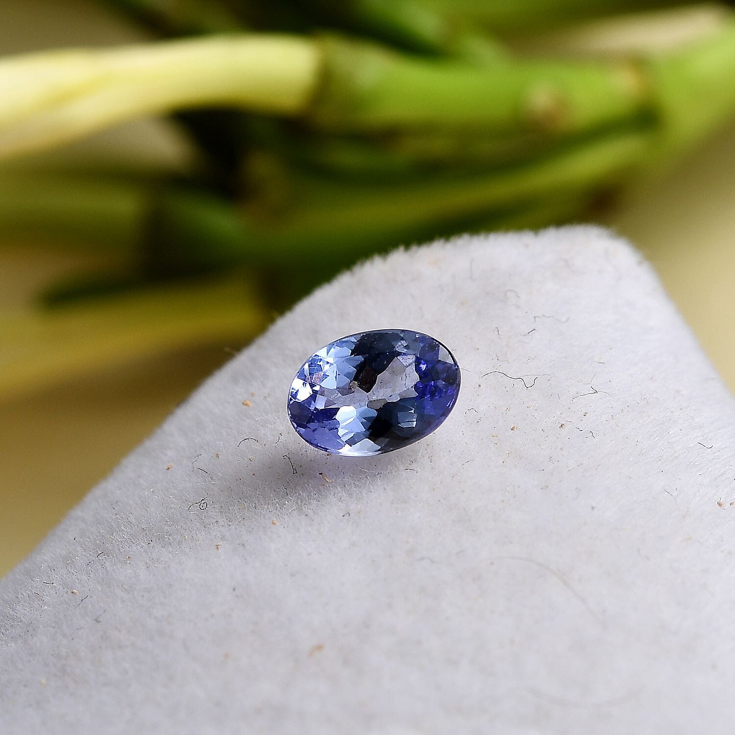 Tanzanite Loose Gemstone in Oval Shape (6x4mm) 7932451 2