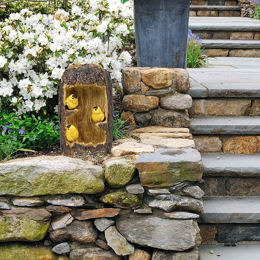 Three Birds Outdoor Solar Squirrel Outdoor Light for Garden and Home Decor - Yellow Birds and Yellow Light 6239752 1