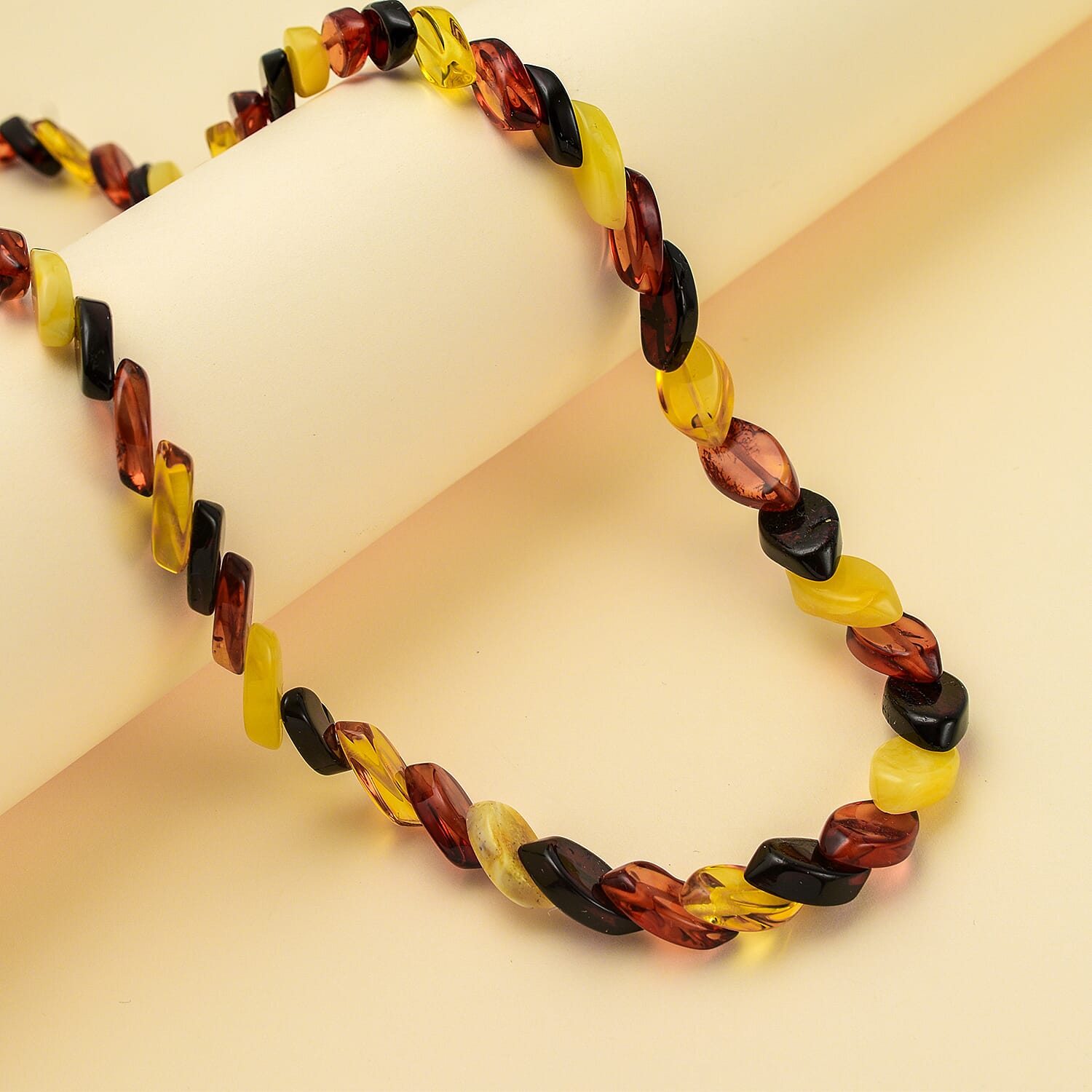 Tuscon Gem Find - Amber Marquise Shaped Necklace (Size 20) 70.00 Ct 7747288 1