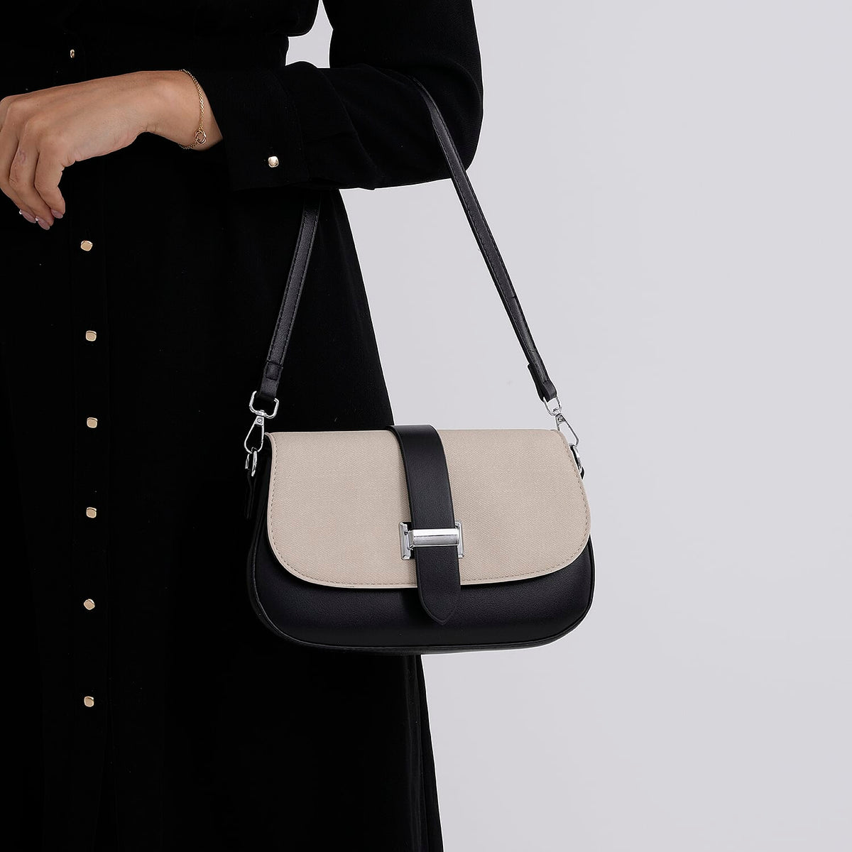 Two-Tone Saddle Bag With Crossbody Strap - Black &amp; White 8413851 4