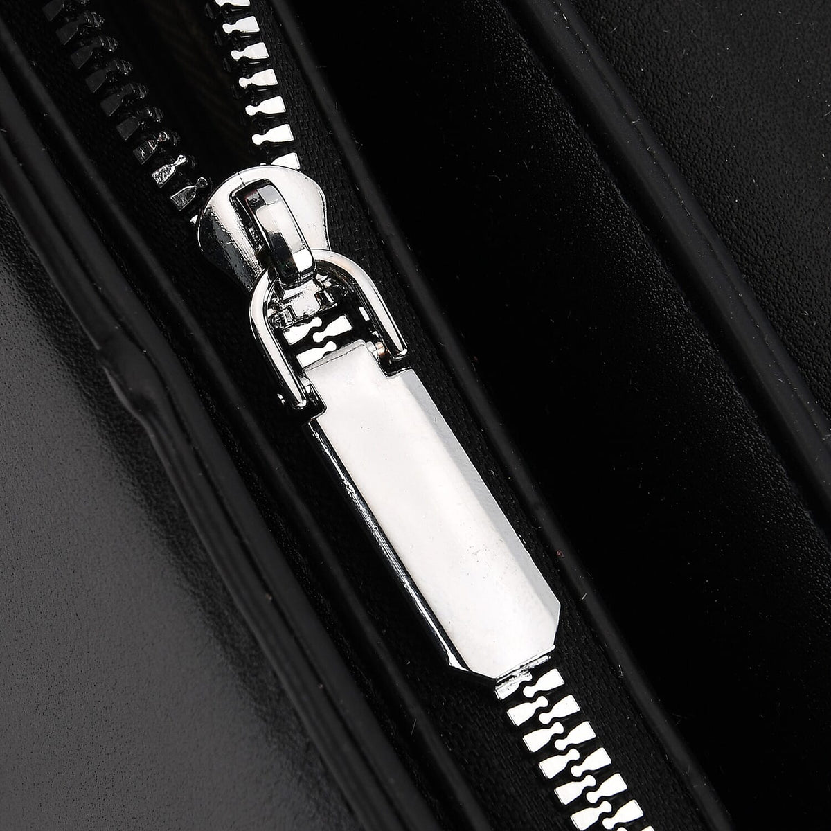 Two-Tone Saddle Bag With Crossbody Strap - Black &amp; White 8413851 8