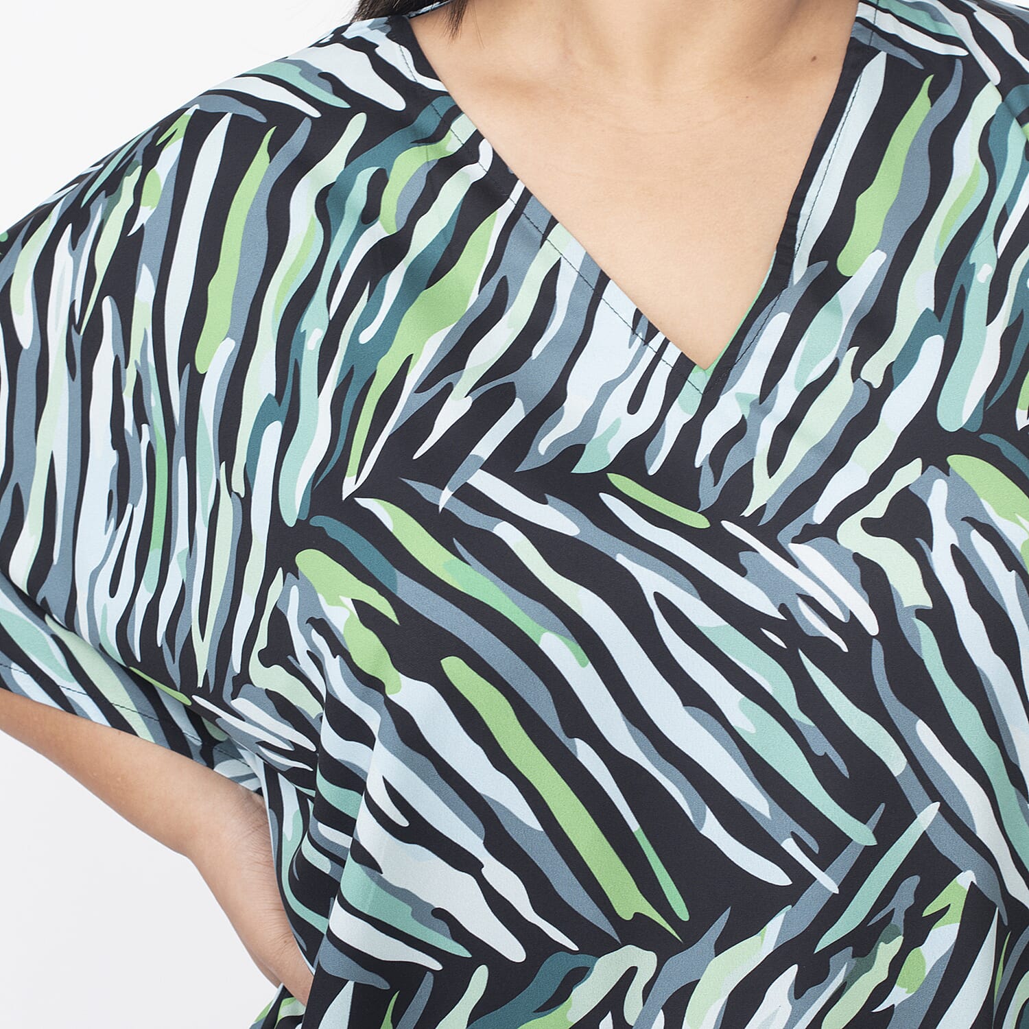 TAMSY Printed Maxi Kaftan Dress - Green and Black 7378442 5