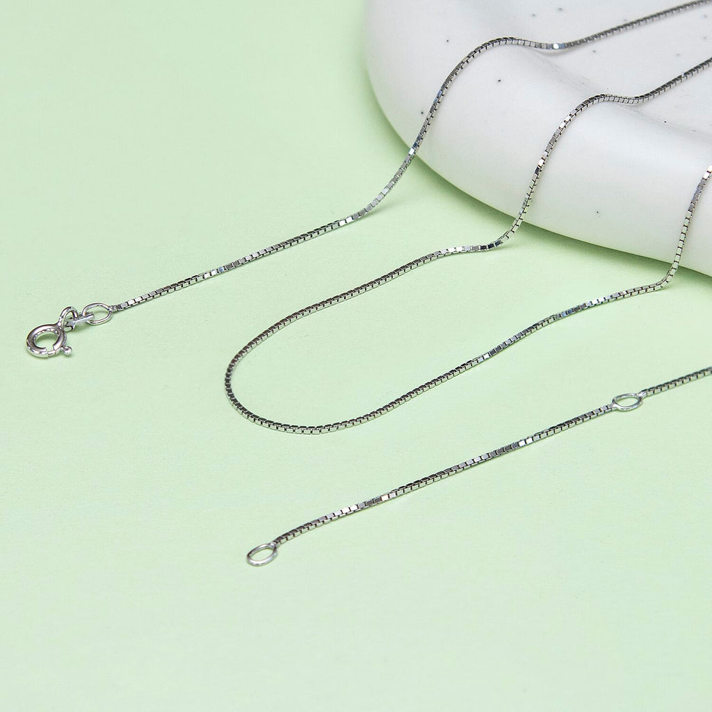 9K White Gold  Chain (Size - 20),  Gold Wt. 2.1 Gms