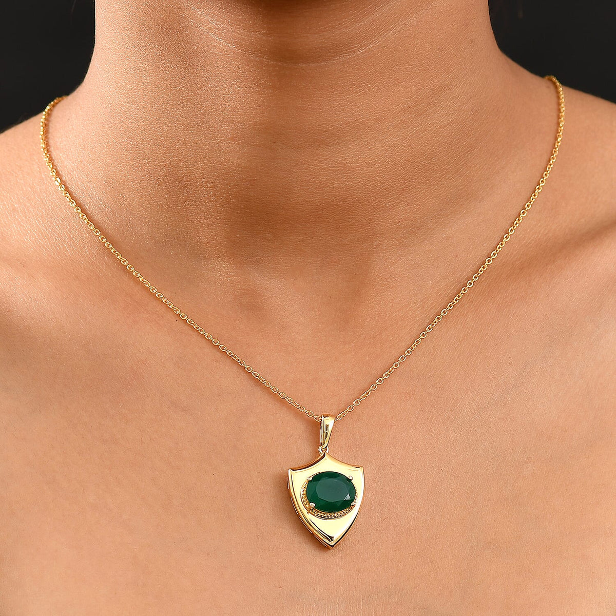 Verde Onyx Pendant with Chain (Size 20) in Yellow Gold Plating 4.37 Ct. 4398591 2