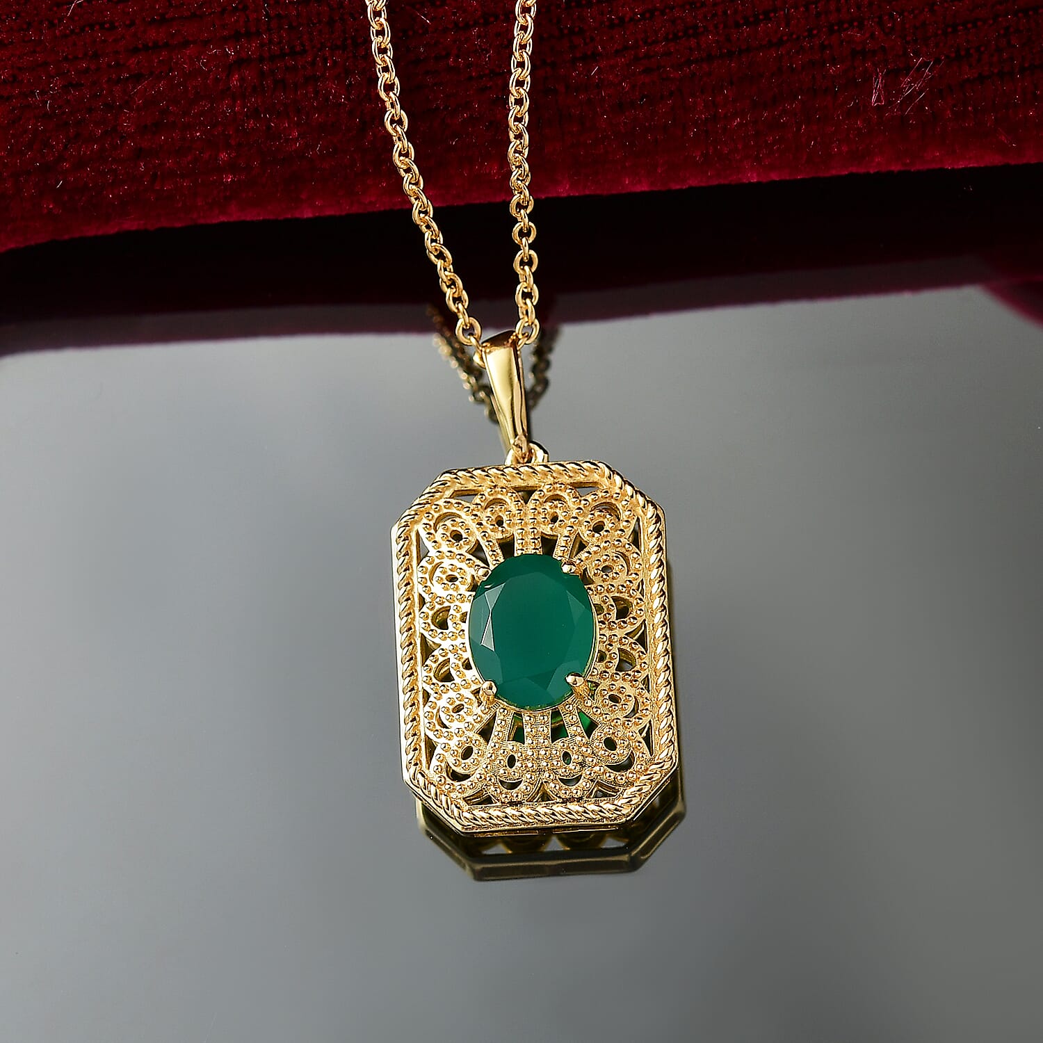 Verde Onyx Pendant with Chain (Size 20) in Yellow Gold Plating 2.38 Ct. 4402734 3