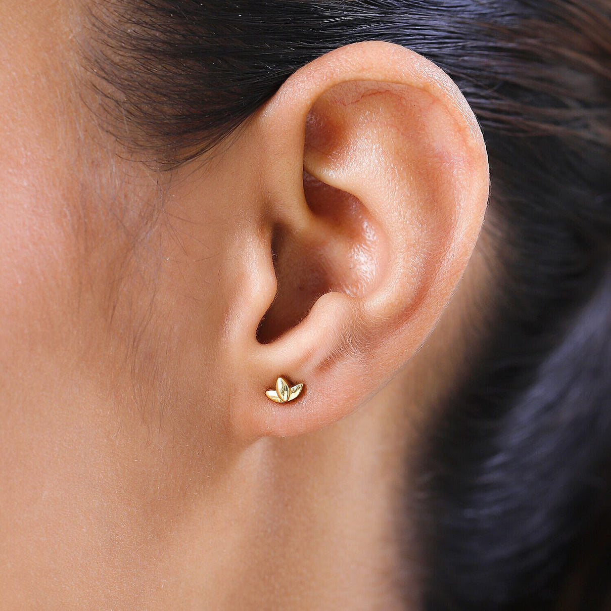 Lotus Earrings in Sterling Silver with an 18K Vermeil Yellow Gold (with Push Post) 7340890 3