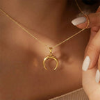 Vicenza closeout 9K Yellow Gold Horseshoe Pendant