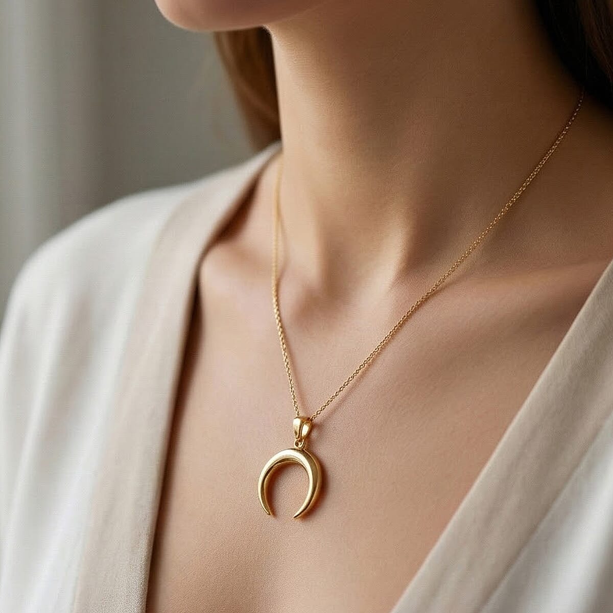 Vicenza closeout 9K Yellow Gold Crescent Moon Pendant 8280947 5