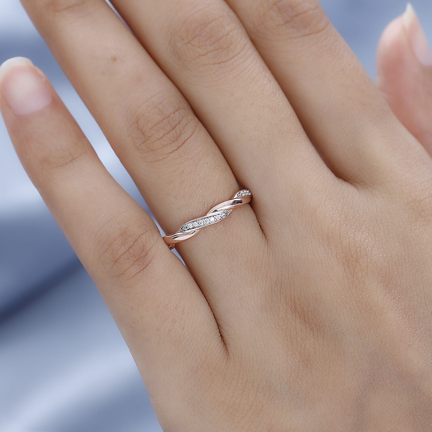 White Cubic Zirconia Twisted Band Ring in Vermeil Rose Gold Plated Sterling Silver V32516335 2
