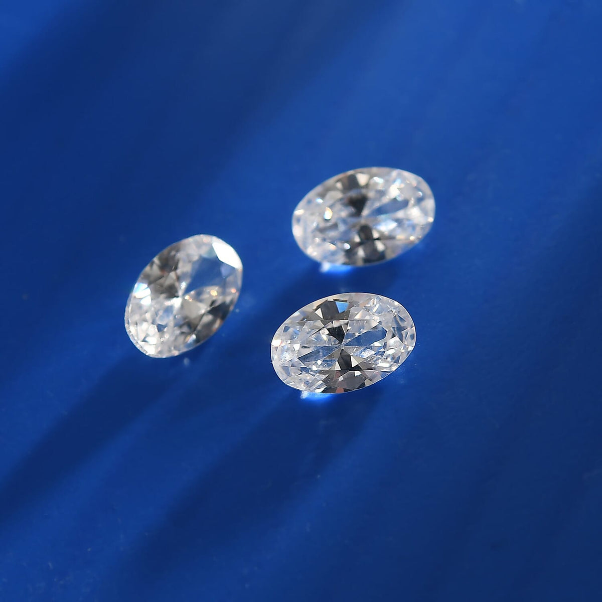 Set of 3 White Cubic Zirconia Loose Gemstones in Oval Shape  2.12 Ct. (6x4mm) 8071349 1
