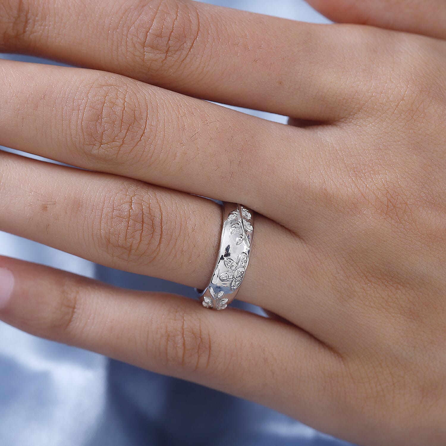 Diamond Floral Band Ring in Silver Tone 7800701 2