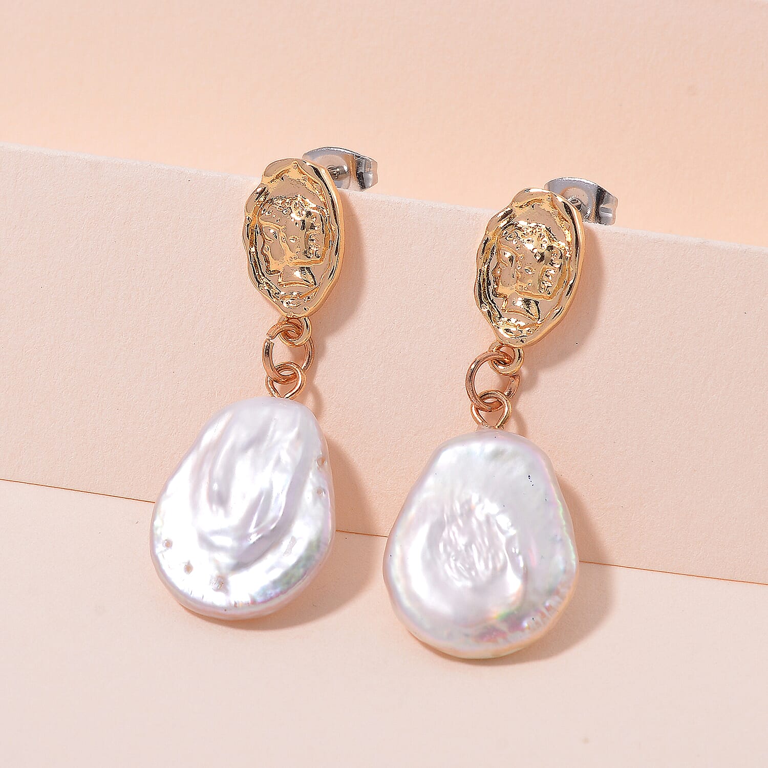 White Keshi Pearl Push Back Earring 7981441 1