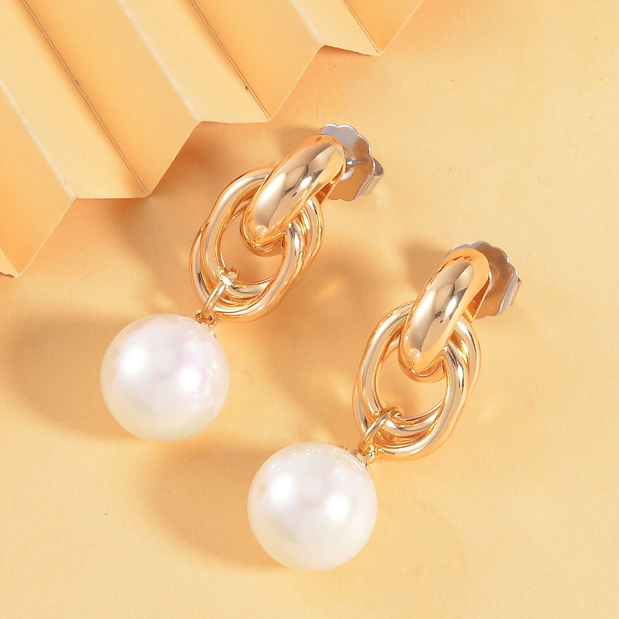 ONE TIME CLOSEOUT DEAL- Designer Interlocking Rings White Shell Pearl Earrings 7548887 1