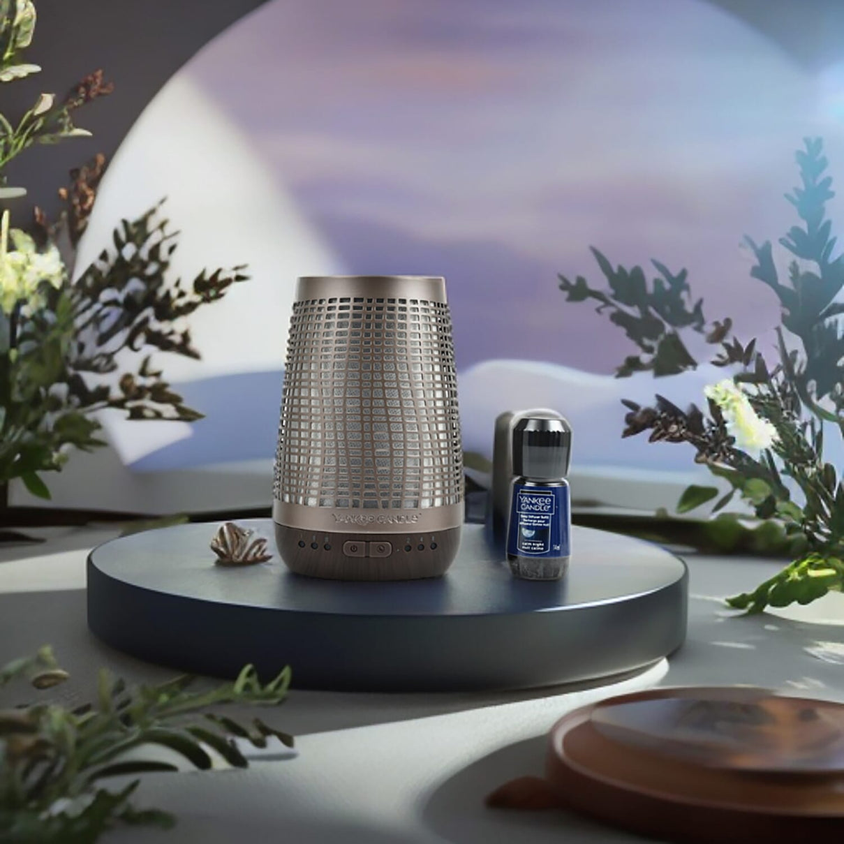 BEAT THE HIGH STREET- Yankee Candles Sleep Diffuser Starter Kit Calm Night - Bronze 7552202 1