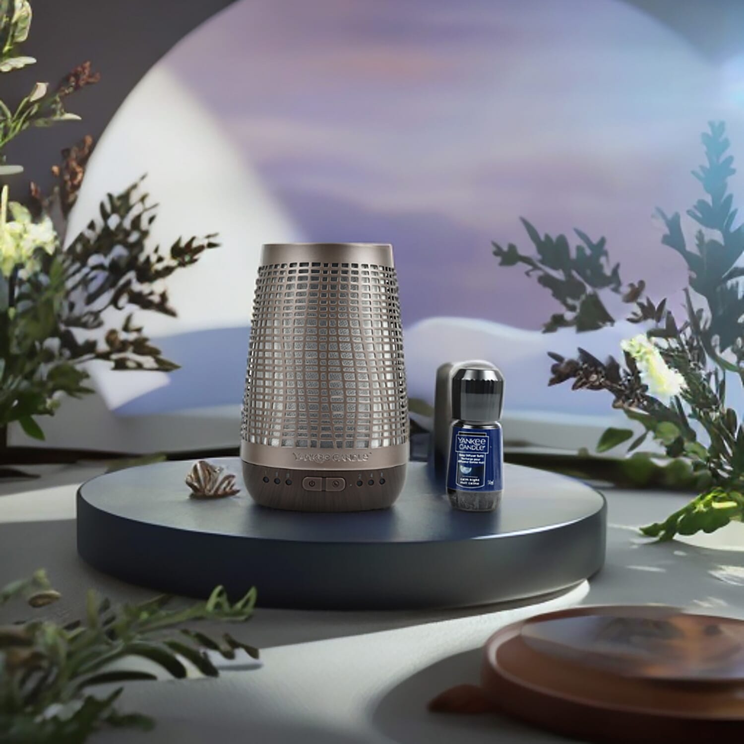 BEAT THE HIGH STREET- Yankee Candles Sleep Diffuser Starter Kit Calm Night - Bronze 7552202 1