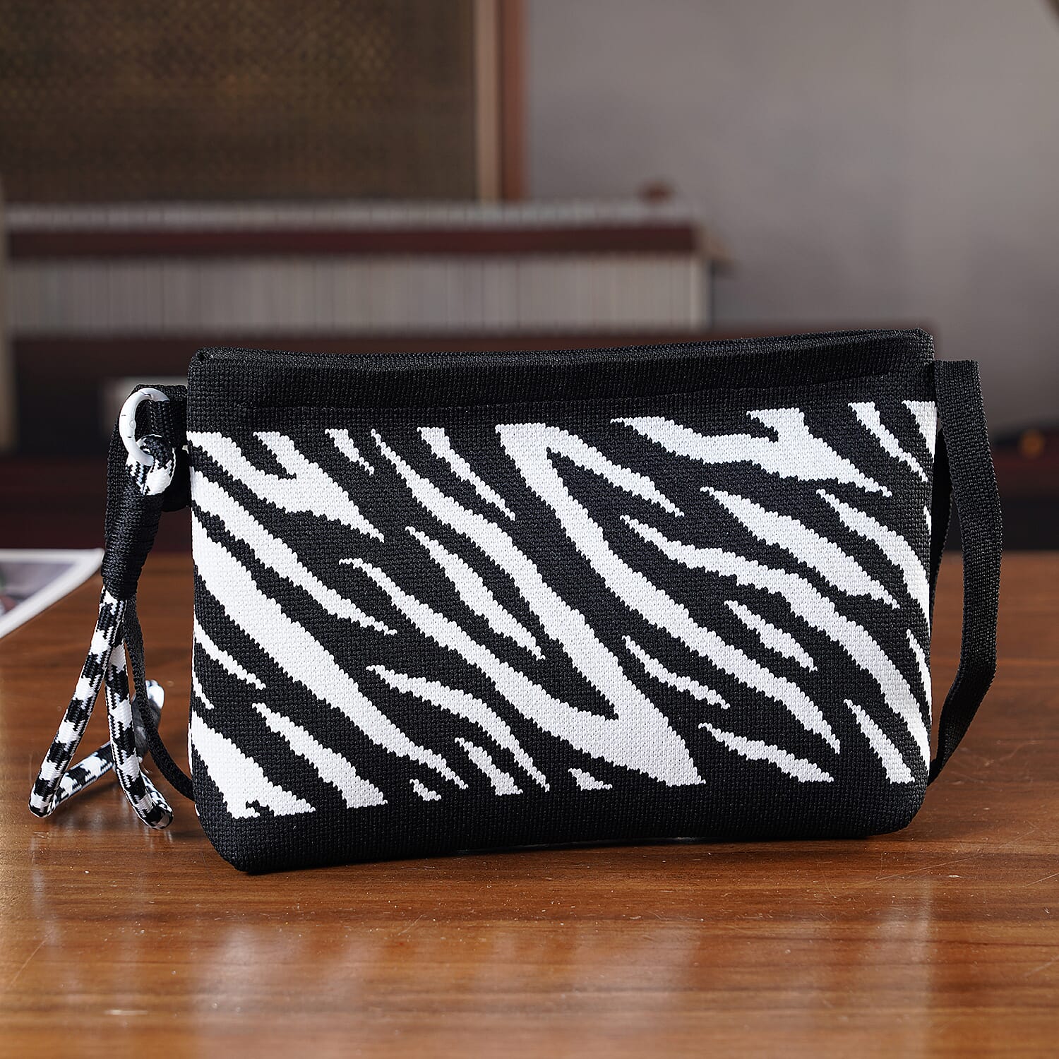 Designer-Inspired Zebra Print Crossbody Bag - Zebra V32520904 2