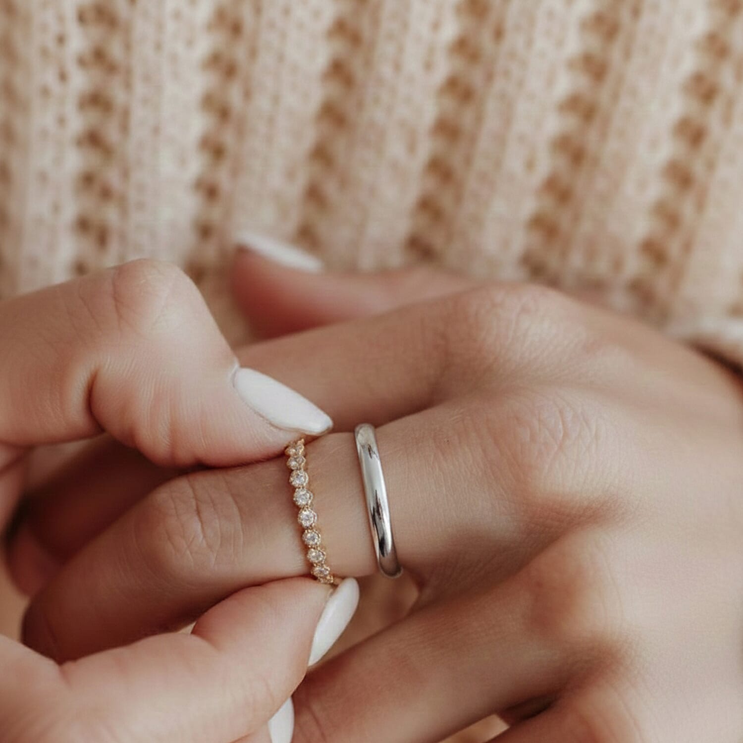 4mm Plain Wedding Band Ring in Sterling Silver with Platinum Plating 3458207 3