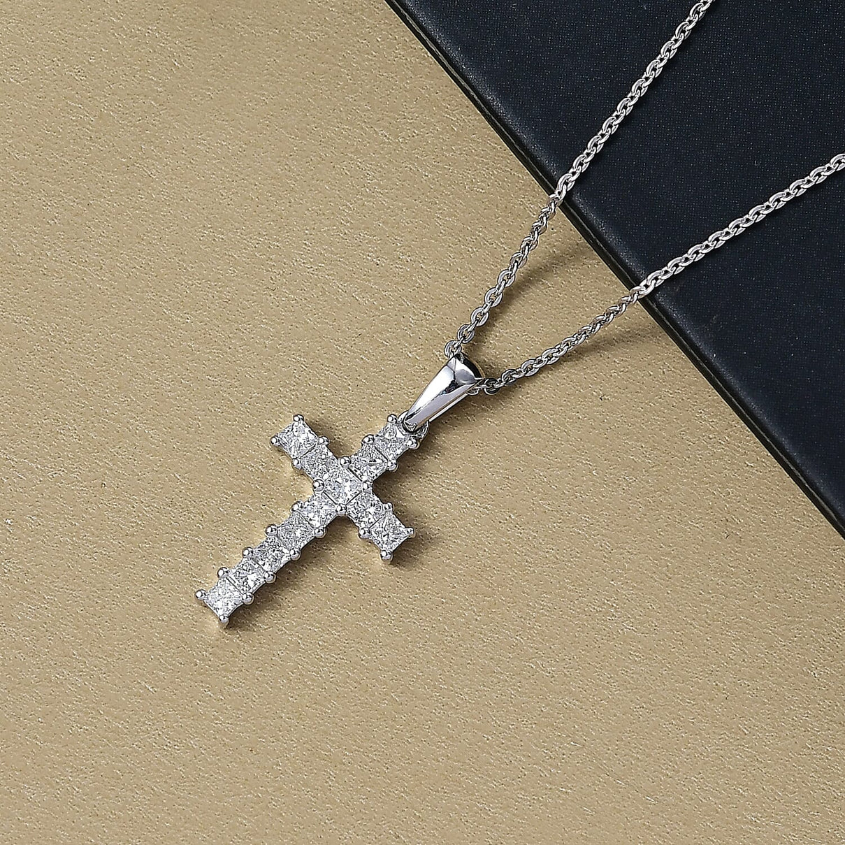 0.58 Ct Luxuriant Lab Grown Diamond (VS-EF) Cross Pendant with Chain (Size 20) in Rhodium Overlay St 4418489 2