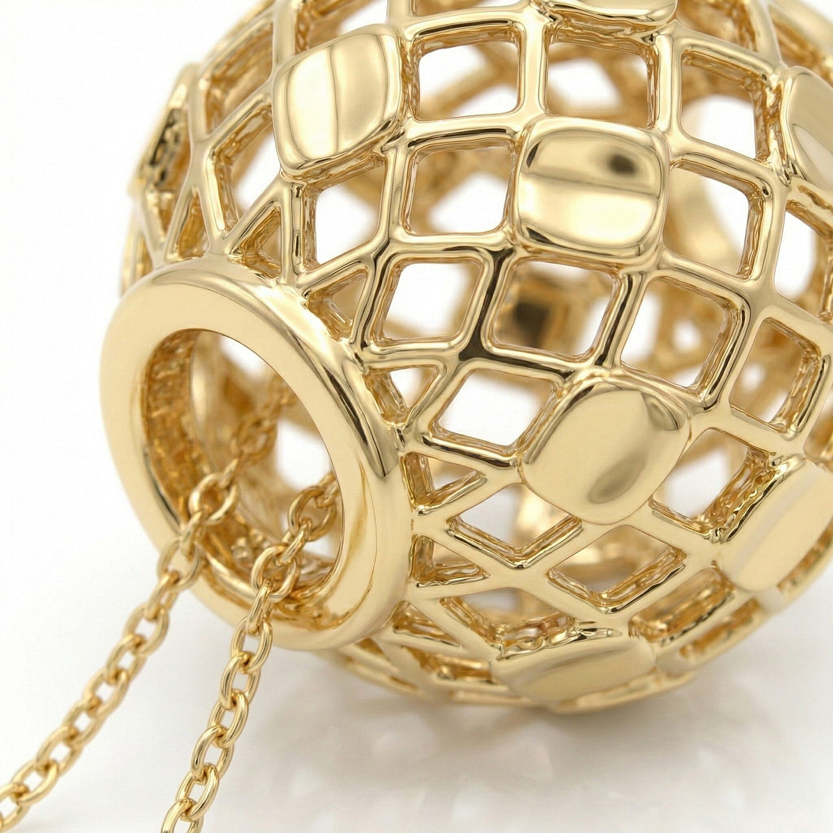 9K Yellow Gold 10mm Diamond Cut Mesh Ball Pendant 7188549 4