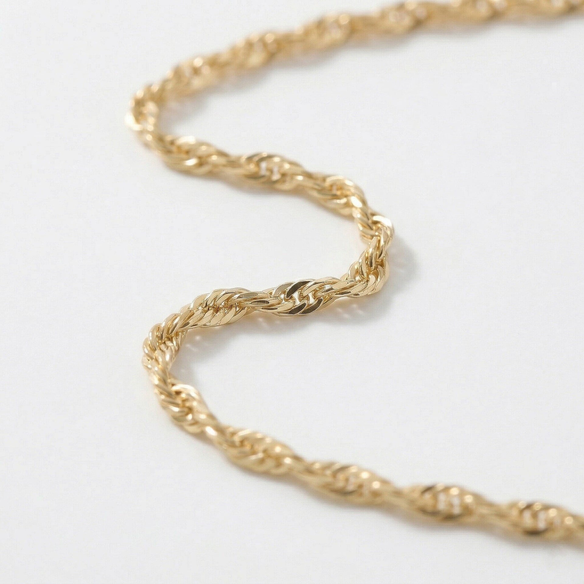 Diamond Cut Twist Curb Chain 18 Inch in 9K Yellow Gold 7576691 3