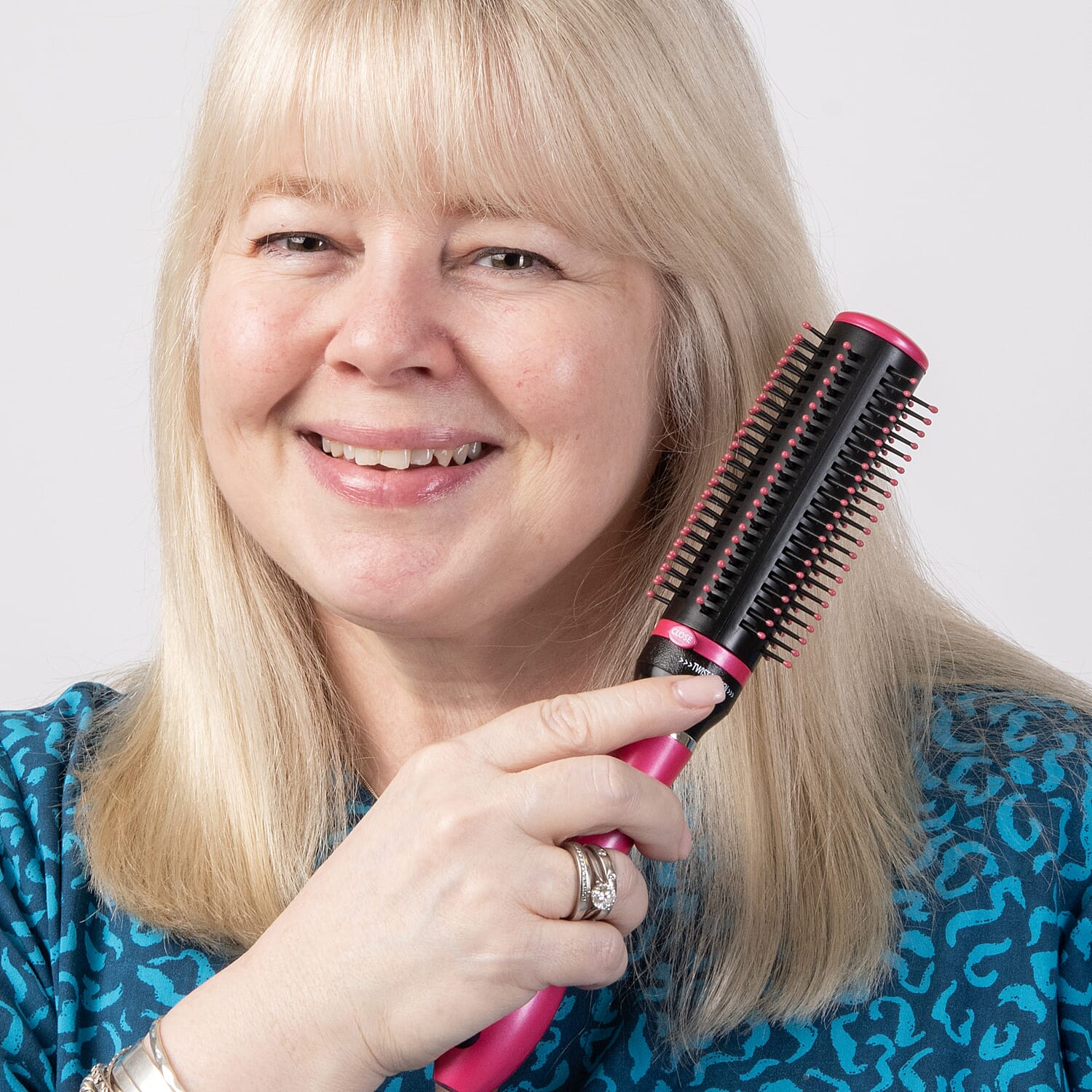 Neomi - Retractable Detangler Hair Brush 7877608 2