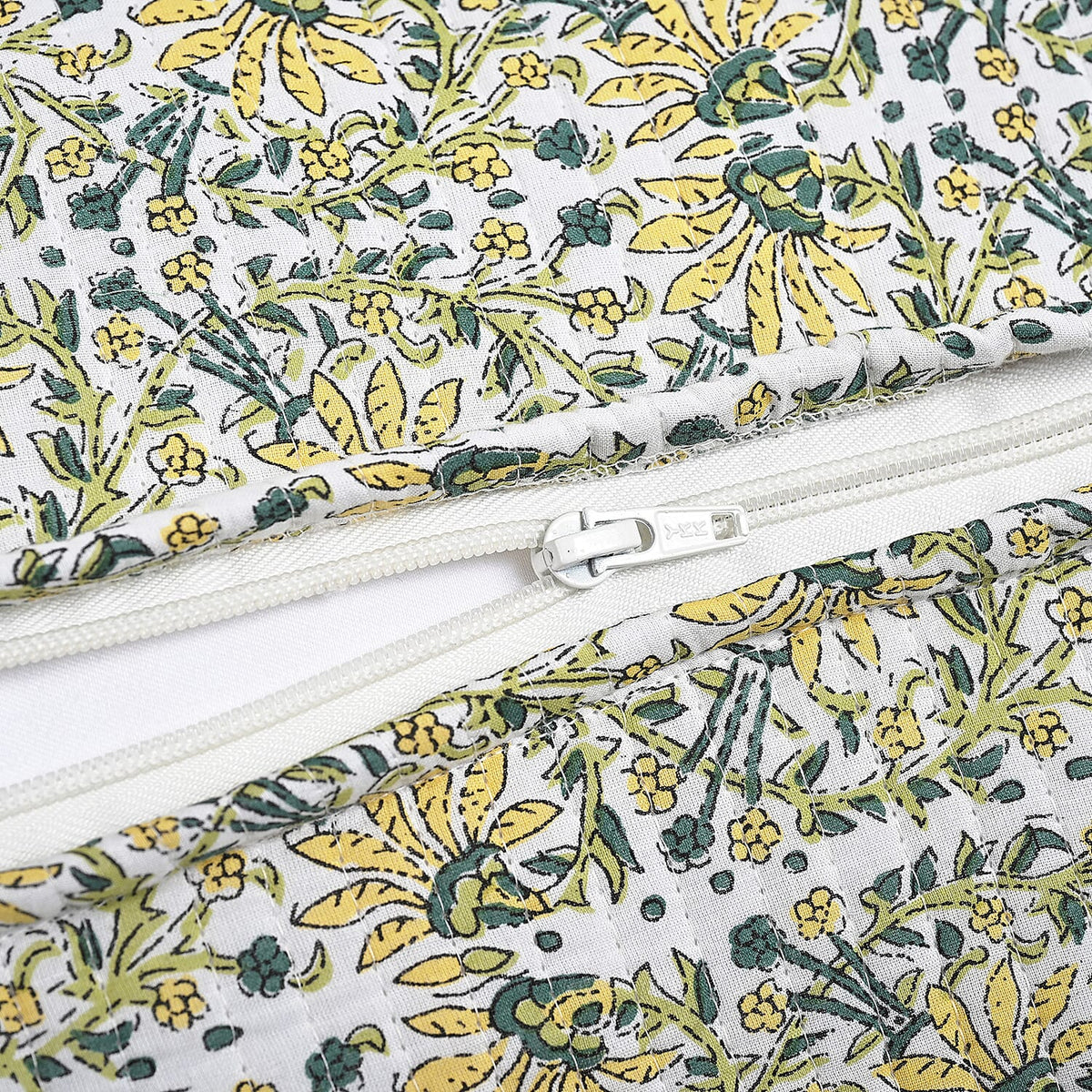 Cotton Quilted Travel Bag with Zipper Closure V32538438 6