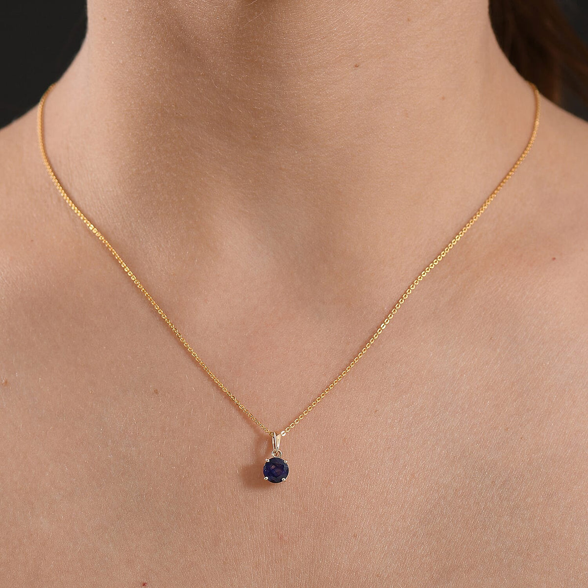 9K Yellow Gold Blue Sapphire Solitaire Pendant 1.20 Ct. V32619217 2