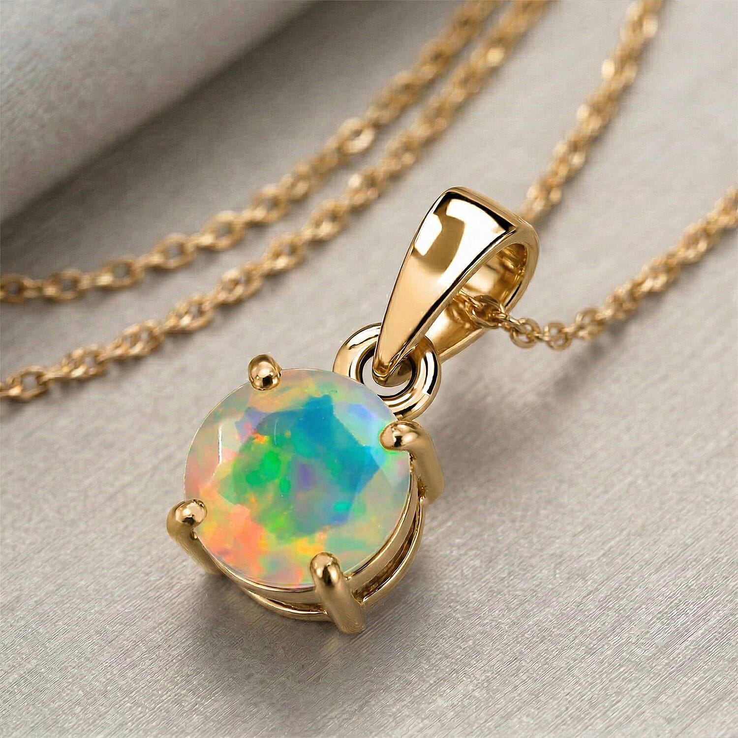 9K Yellow Gold AA Ethiopian Opal Pendant 0.53 Ct. 8298142 6