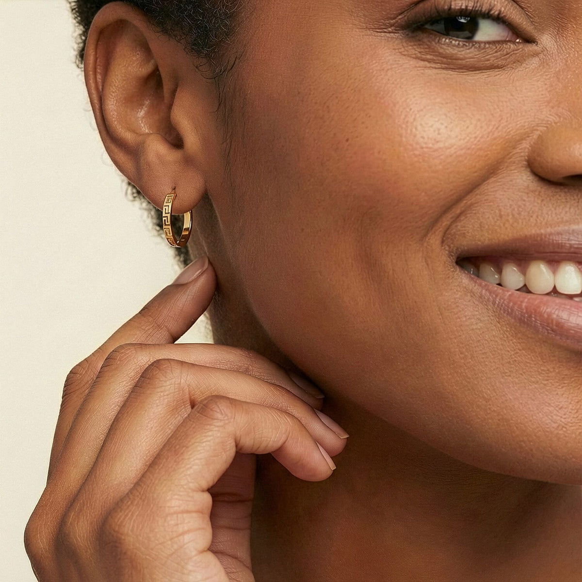 Close Out Deal - 9K Yellow Gold Hoop Earring with Clasp 8302689 1