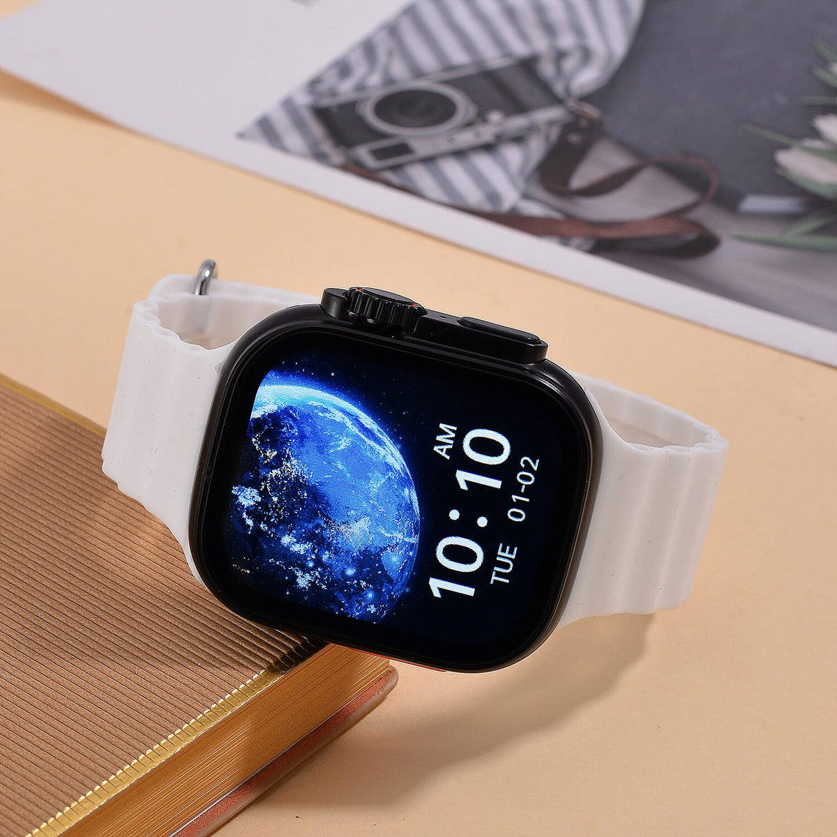 Closeout Deal - i20 Ultra 2 Max 10-in-1 Smartwatch Set with Earphones &amp; 7 Strap, Compatible with Apple iOS and Android - Black V32512595 1