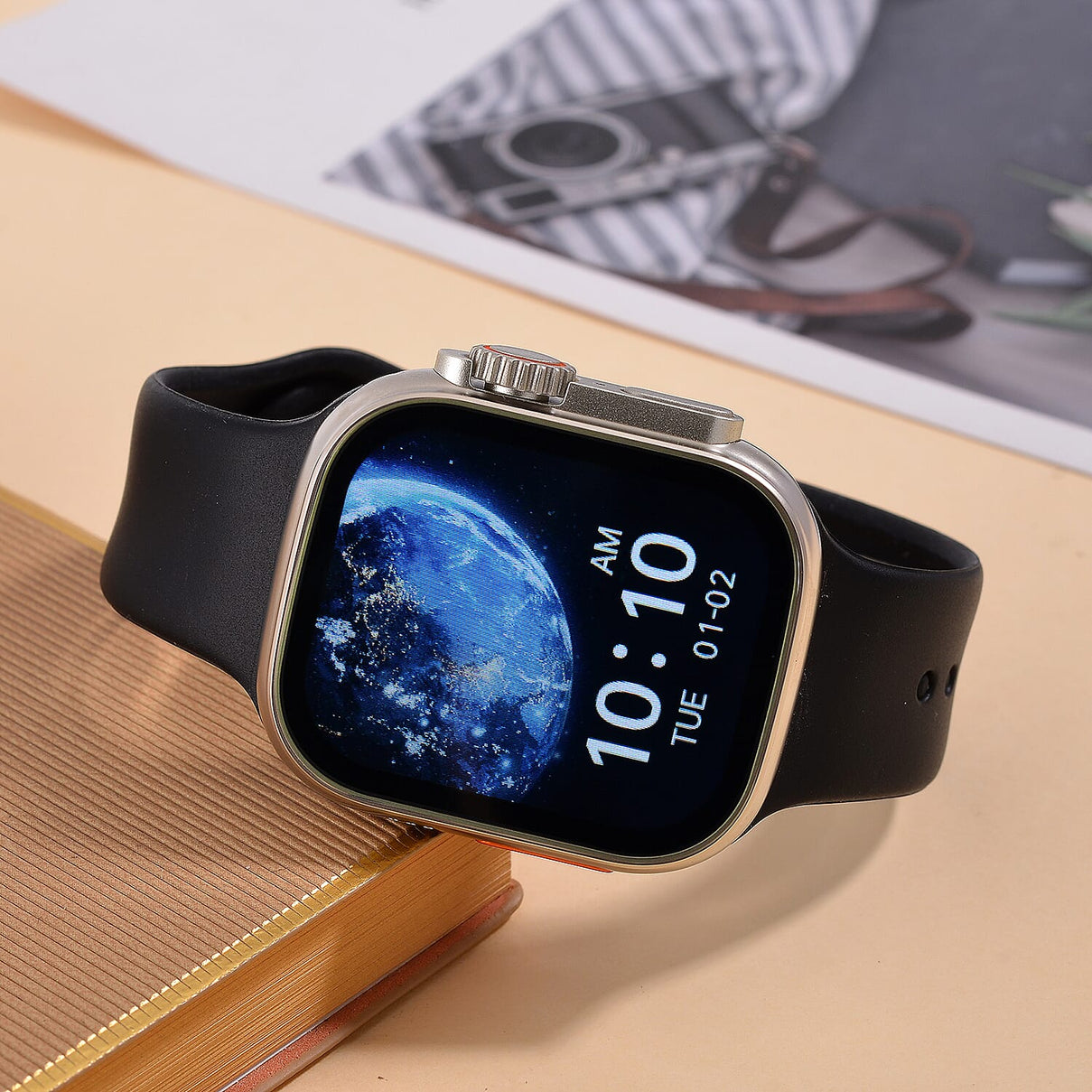 Closeout Deal - i20 Ultra 2 Max 10-in-1 Smartwatch Set with Earphones &amp; 7 Strap, Compatible with Apple iOS and Android - Silver 8311847 1