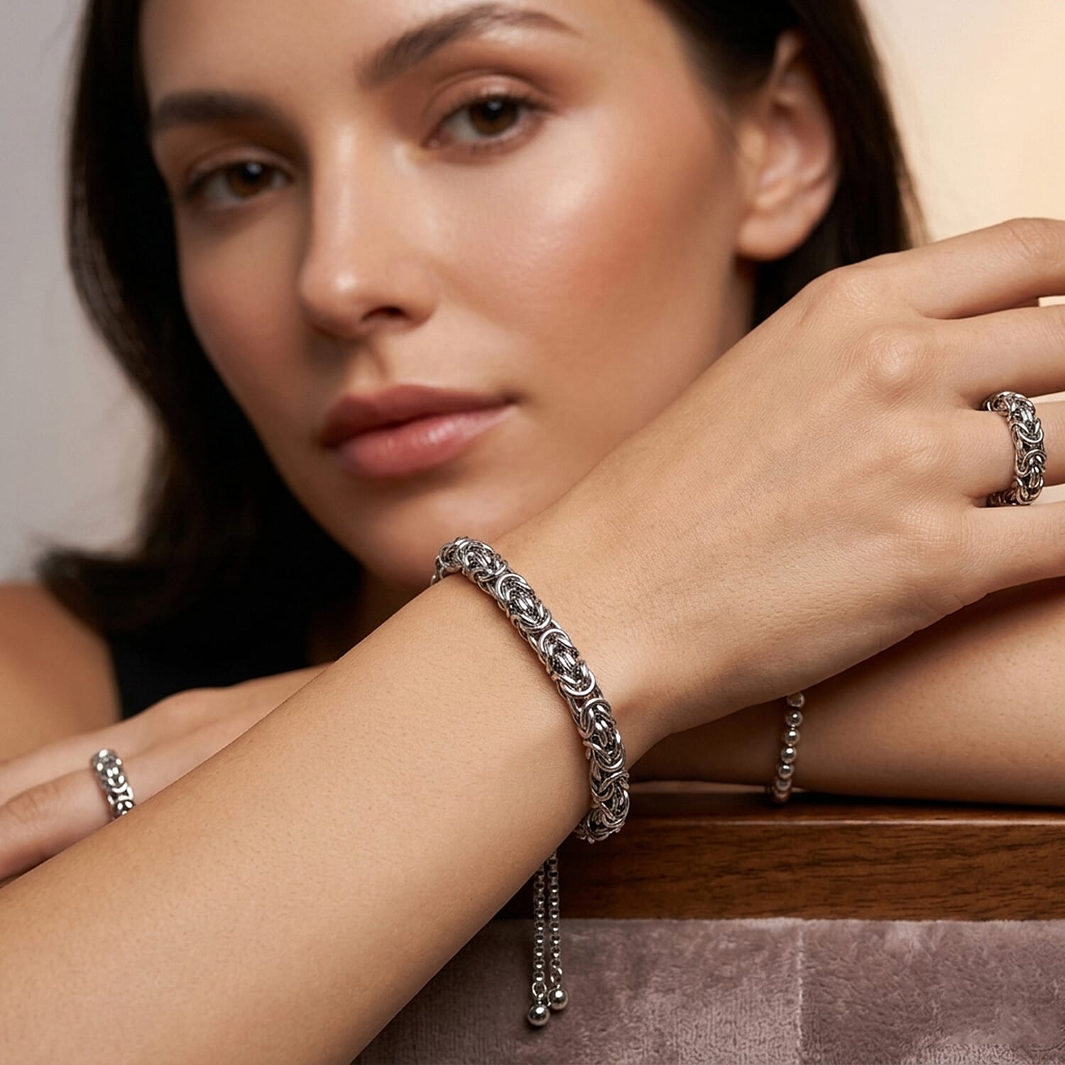 Byzantine Chain Adjustable Bracelet (Up to 9.5 Inch) V32489003 2