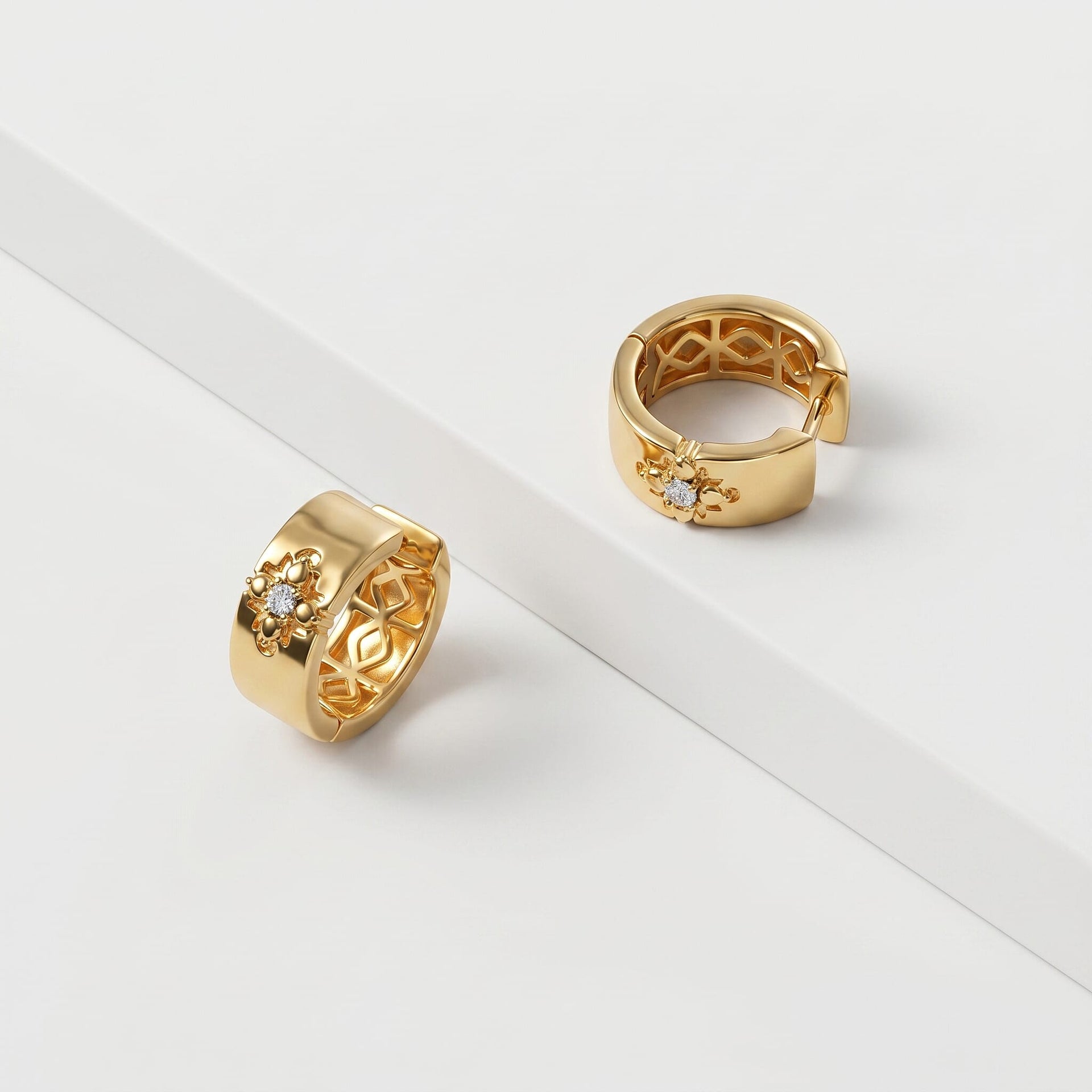 EverTrue White Diamond Huggie Hoop Earring in Yellow Gold Tone 8499981 3