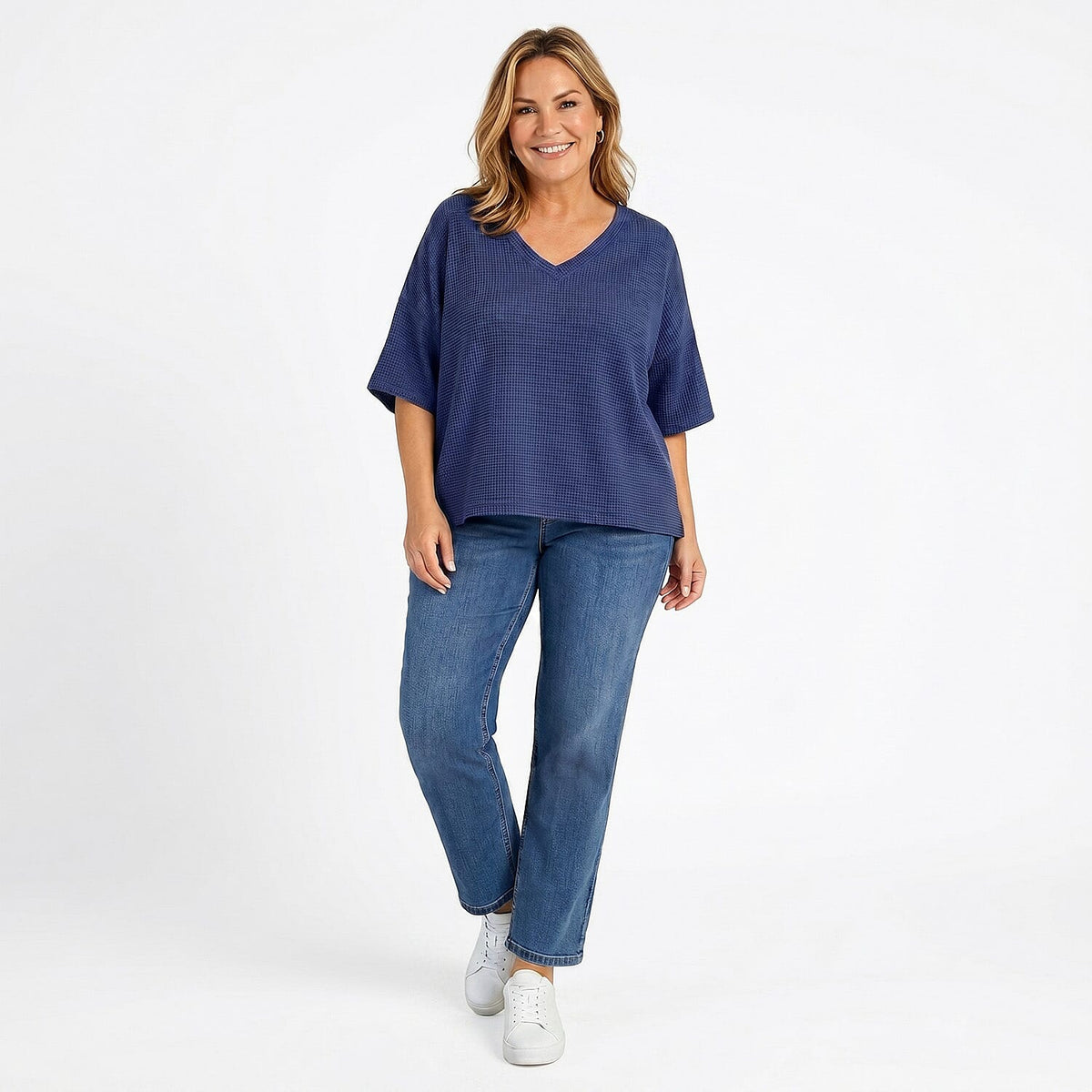 Ladies V-Neck Batwing Light Knitted Top V32516434 4