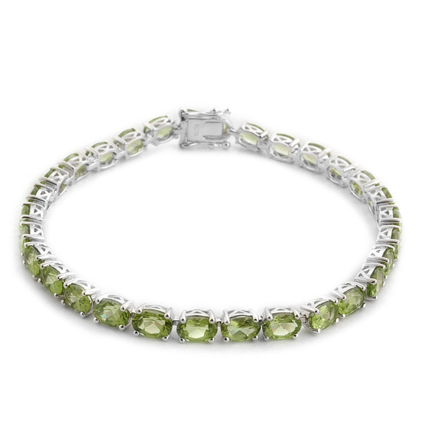 AA Hebei Peridot (Ovl) Bracelet in Platinum Overlay Sterling Silver (Size 7.5) 14.750 Ct.