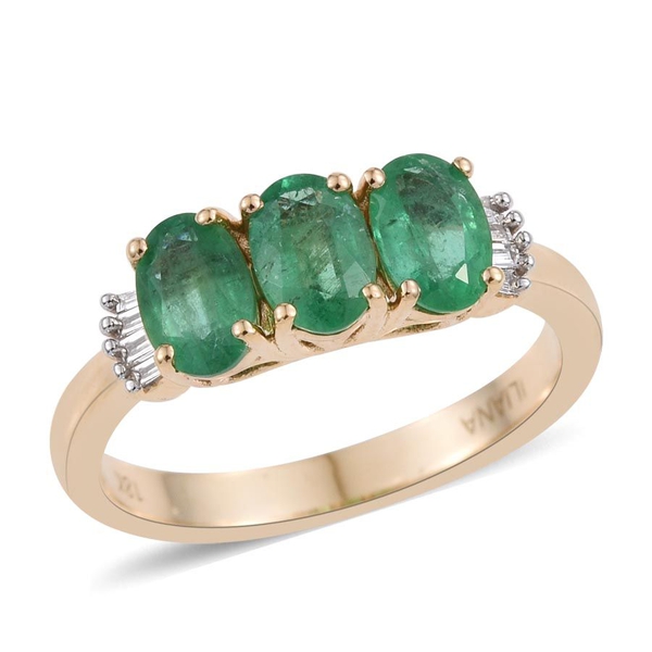ILIANA 18K Yellow Gold 1.25 Carat AAA Boyaca Colombian Emerald Oval Trilogy Ring with Diamond SI G-H