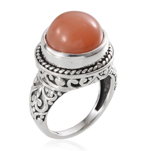 Jewels of India Mitiyagoda Peach Moonstone (Rnd) Solitaire Ring in Sterling Silver 7.470 Ct.