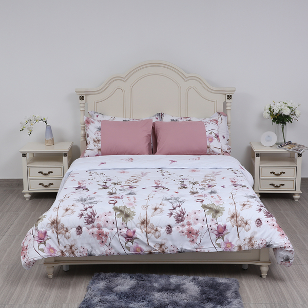 TLV - Peach and White Colour Comforter Set includes Comforter, Fitted Sheet, 2 Pillow Case and 2 Envelope Pillow Case- Double