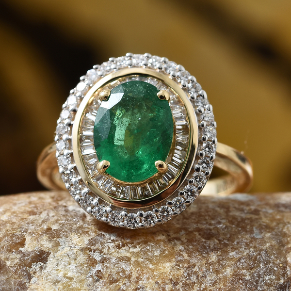 ILIANA 18K Yellow Gold AAA Santa Terezinha Premium Emerald (Ovl 9x7 mm,1.60 Ct), Diamond (SI/G-H) Ring 2.000 Ct.