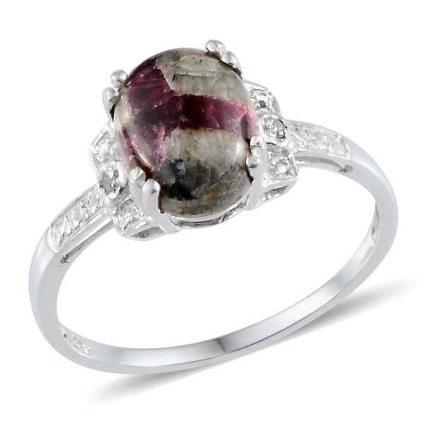 Eudialyte (Ovl 2.25 Ct), Diamond Ring in Sterling Silver 2.260 Ct.