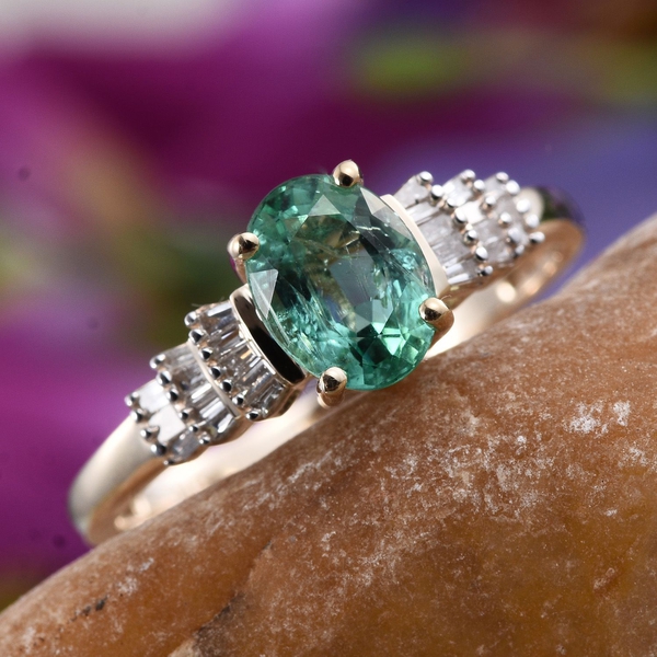 9K Y Gold Boyaca Colombian Emerald (Ovl 1.25 Ct), Diamond Ring 1.500 Ct.