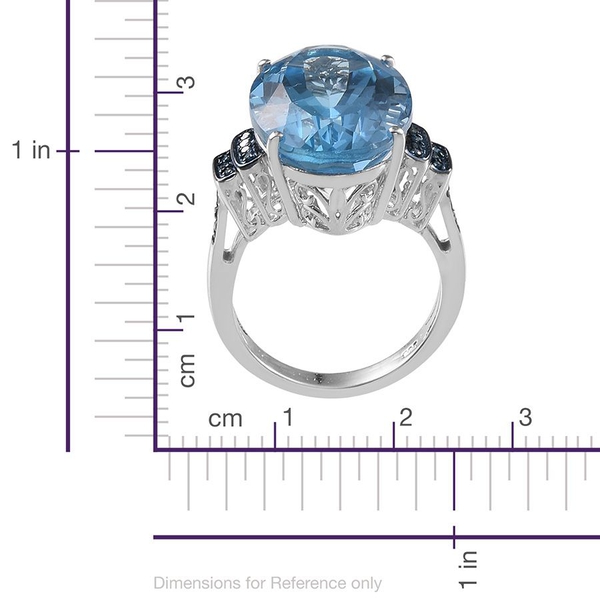Electric Swiss Blue Topaz (Ovl 15.25 Ct), Diamond Ring in Platinum Overlay Sterling Silver 15.350 Ct.