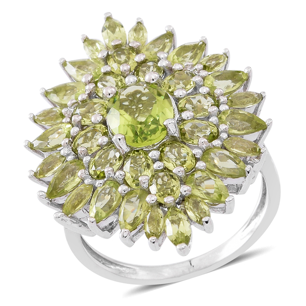 8 Carat Hebei Peridot Cluster Ring in Rhodium Plated Sterling Silver 7.60 Grams