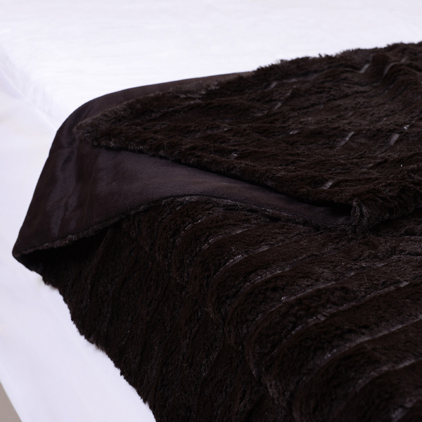 Faux Fur Dark Chocolate Colour Zig Zag Pattern Double Sided Blanket (Size 195x150 Cm)