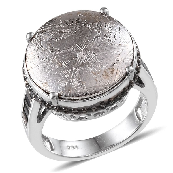 Meteorite (Rnd 19.25 Ct), Boi Ploi Black Spinel Ring in Platinum Overlay Sterling Silver 20.500 Ct.