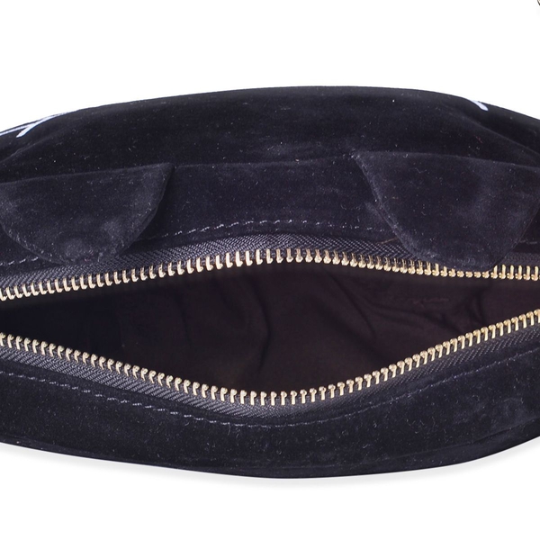 Black Colour Crossbody Bag with Chain Strap (Size 20x13.5x6.5 Cm)